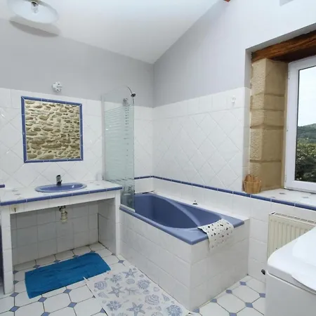 Holiday home Les Chaises Longues Peyrins