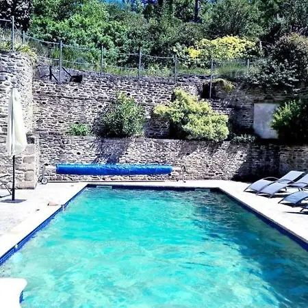 Les Chaises Longues *