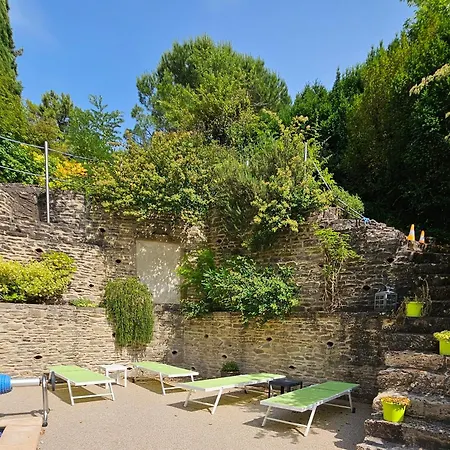 Les Chaises Longues *